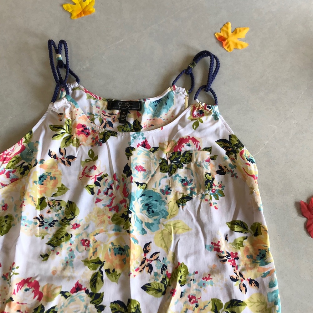 Floral Jessica Simpson tank top!